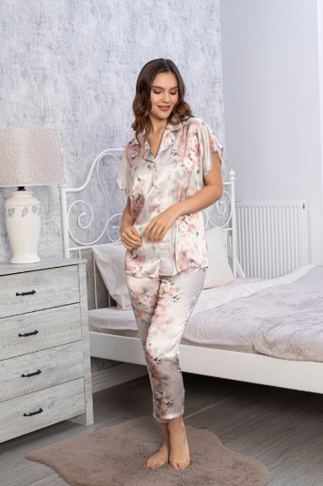 Picture of Floral pattern silk satin pajama set