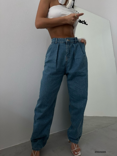Picture of High Waist Jean with Pliers